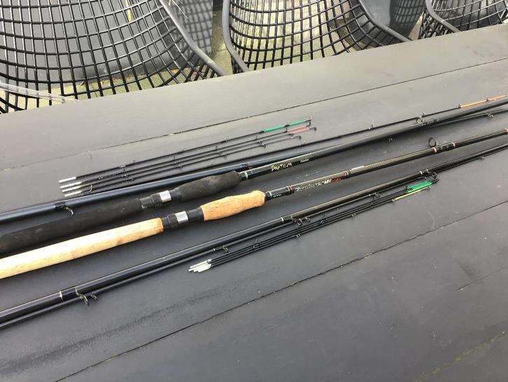 Feeder hengels 2x met extra tips, Watersport en Boten, Hengelsport | Algemeen, Zo goed als nieuw, Werphengel, Ophalen