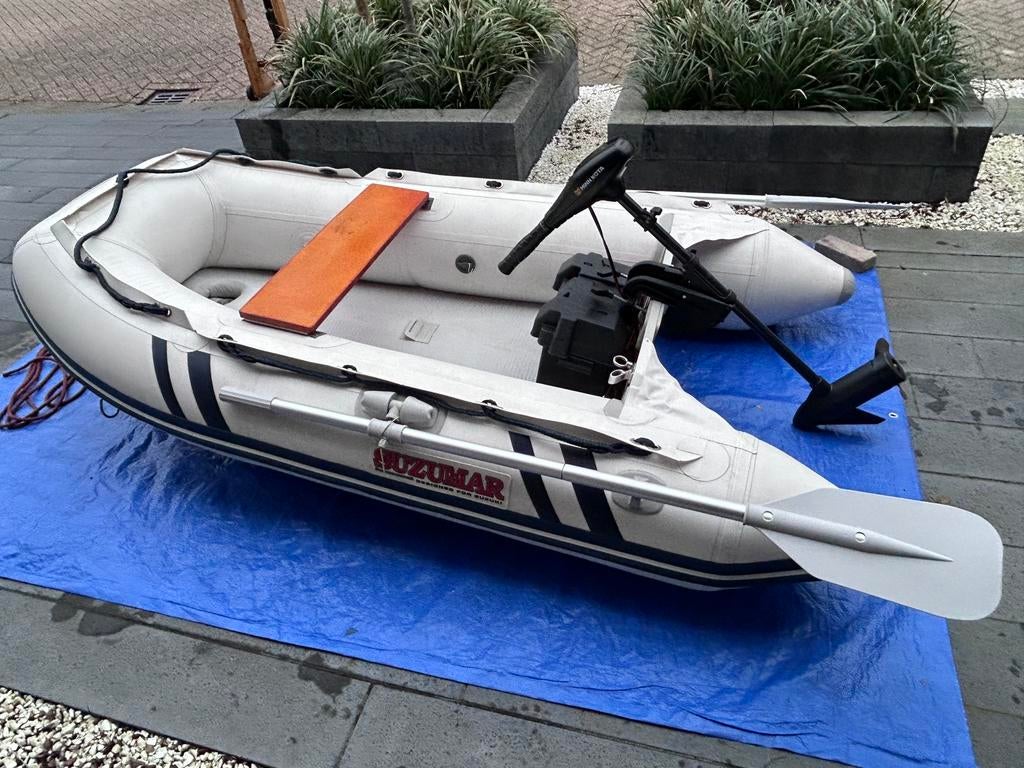 Rubberboot set: Suzumar | Minn kota E-motor of 2.5 pk 4 takt, Watersport en Boten, Rubberboten, Ophalen, Quicksilver, Zo goed als nieuw