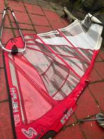 Simmer Style windsurfzeil 4.7 + giek - goede staat, Watersport en Boten, Windsurfen, Ophalen, Zo goed als nieuw, Zeil, Minder dan 5 m²