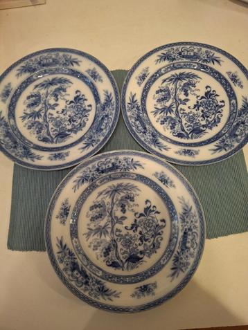 Wedgwood - Jeddo - 3 mooie antieke aardewerk borden beschikbaar voor biedingen