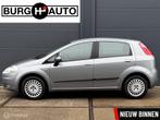 Fiat Grande Punto 1.4 Dynamic 5 deurs - 1E EIGENAAR - APK T/, Auto's, Fiat, Voorwielaandrijving, Stof, Zwart, 400 kg