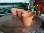 4 bloempotten 22 --> 28, ca 20 hoog, Kunststof, Rond, Zo goed als nieuw, Tuin