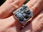 Vanoli 925 zilver biker ring V engine V motor maat 20,25, Sieraden, Tassen en Uiterlijk, Ringen, Vanoli, 20 of groter, Amsterdam