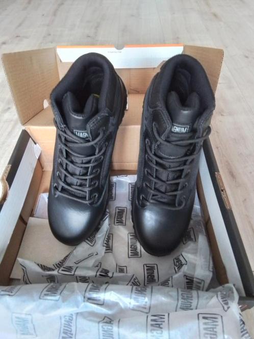 Magnum Viper Pro 5.0+ maat 44, Kleding | Heren, Schoenen, Nieuw, Werkschoenen, Zwart, Ophalen of Verzenden
