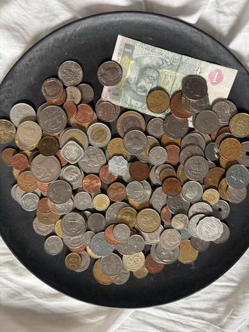 Internationale Munten & Bankbiljet Verzameling beschikbaar voor biedingen