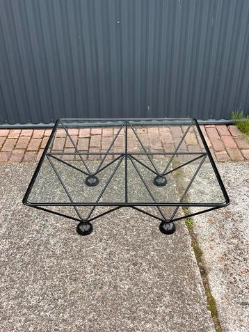 Vintage salontafel glas  beschikbaar voor biedingen
