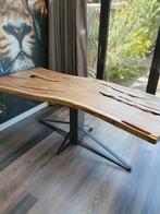 Unieke Suar eettafel 210x95x6 cm blad Uniek metaal onderkant, Ophalen, 200 cm of meer, 50 tot 100 cm, Zo goed als nieuw