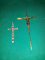 Vintage Crucifixen / kruisbeelden, 2 stuks, Verzamelen, Ophalen of Verzenden