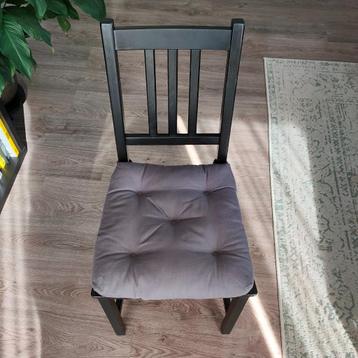 2x IKEA MALINDA stoelkussen, grijs , 40/35x38x7 cm beschikbaar voor biedingen