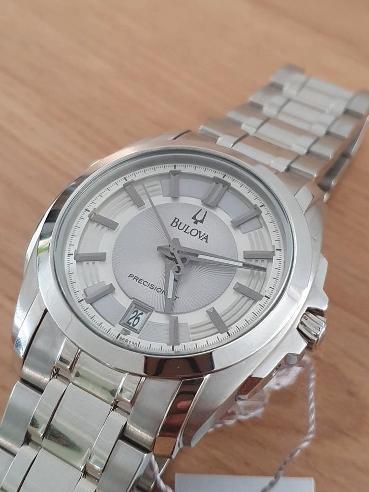 Bulova Precisionist 262kHz Nieuw, Sieraden, Tassen en Uiterlijk, Horloges | Antiek, Polshorloge, Bulova, Staal, 1960 of later