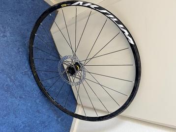 pair of racefiets wielen MAVIC AKSIUM beschikbaar voor biedingen
