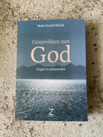 Gesprekken met God boek van Neale Donald Walsch beschikbaar voor biedingen