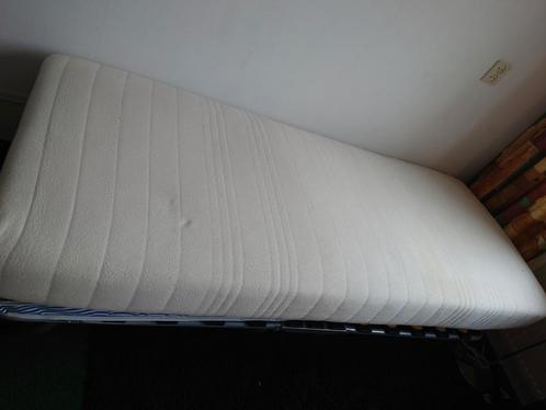 GRATIS opklapbed, matras en dekens (alleen af te halen), Huis en Inrichting, Slaapkamer | Matrassen en Bedbodems, Gebruikt, 90 cm