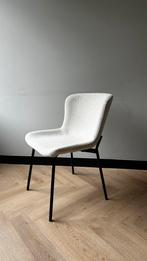 Karwei boucle stoel 4 stuks belle naturel, Huis en Inrichting, Stoelen, Ophalen, Zo goed als nieuw, Wit, Vier