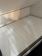 2 persoons bed + matras, Wit, Tweepersoons, Ophalen of Verzenden, Zo goed als nieuw