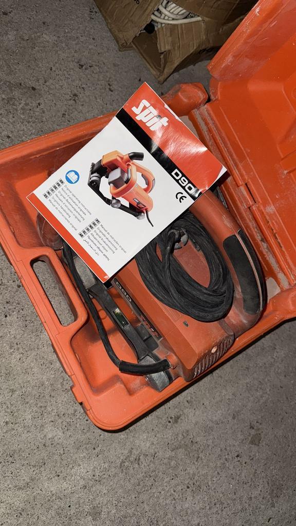 Spit D90 Sleuvenzaag in Koffer 2500w, Doe-het-zelf en Verbouw, Gereedschap | Overige machines, Gebruikt, Ophalen of Verzenden