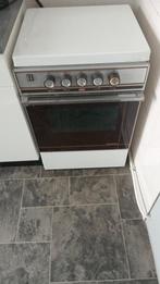 Gratis af te halen gasfornuis met oven, Witgoed en Apparatuur, Fornuizen, Gas, Vrijstaand, 85 tot 90 cm, 4 kookzones