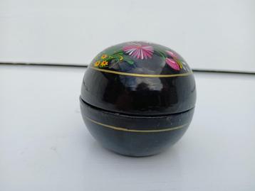 lakdoos lak doosje beschikbaar voor biedingen