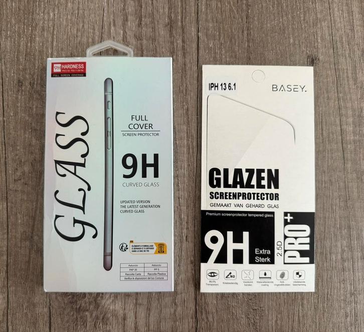 NIEUW in verpakking - Screenprotectors Iphone 13/14 - hard, Telecommunicatie, Mobiele telefoons | Toebehoren en Onderdelen, Nieuw