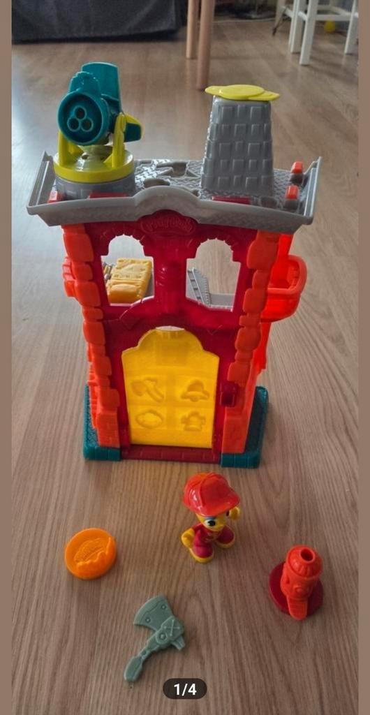 Play-Doh Brandweerkazerne Set, Kinderen en Baby's, Speelgoed | Overig, Gebruikt, Jongen of Meisje, Ophalen of Verzenden