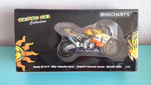 Minichamps Rossi MotoGP-2002 RC211V 1:12 Honda, Hobby en Vrije tijd, Modelauto's | 1:5 tot 1:12, Zo goed als nieuw, Motor, 1:9 t/m 1:12