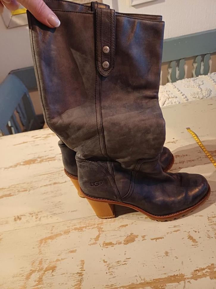 Uggs Dames Laarzen Maat 42, Kleding | Dames, Schoenen, Gedragen, Lage of Enkellaarzen, Grijs, Ophalen of Verzenden