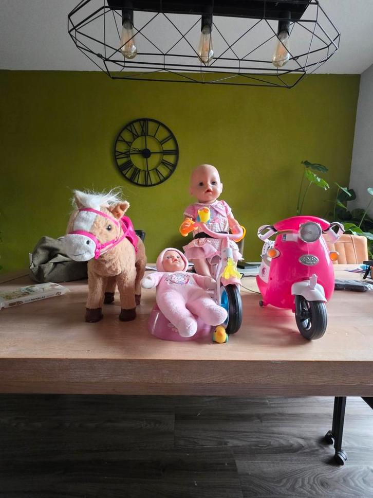 Baby Born Set - Pop, Paard, Potje, Driewieler en badje!, Kinderen en Baby's, Speelgoed | Poppen, Gebruikt, Babypop, Ophalen of Verzenden