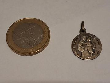 Antieke Zilveren Medaille St. Antonius beschikbaar voor biedingen