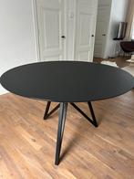 Design tafel van Studio Henk rond zwart, Ophalen, Zo goed als nieuw, Rond, 100 tot 150 cm