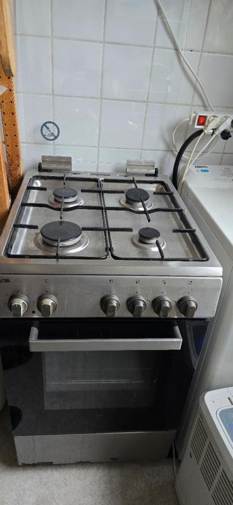 ETNA gasfornuis met oven FGV350RVS, Witgoed en Apparatuur, Fornuizen, Gebruikt, Vrijstaand, Gas, 4 kookzones, 85 tot 90 cm, 45 tot 60 cm