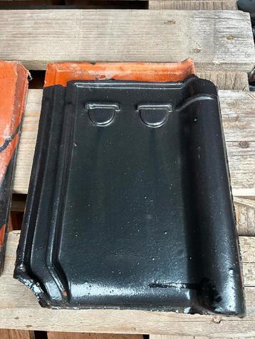 Dakpannen Gebr Lauman Tegelen - Antraciet beschikbaar voor biedingen