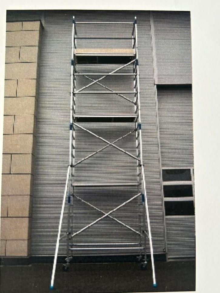 Complete steiger werkhoogte 8,2 meter, Doe-het-zelf en Verbouw, Steigers, Zo goed als nieuw, Rolsteiger of Kamersteiger, 5 meter of hoger