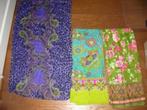 2 stuks fleurige sjaals, Kinderen en Baby's, Kinderkleding | Mutsen, Sjaals en Handschoenen, Ophalen of Verzenden, Zo goed als nieuw