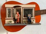 Poppenhuis 1:12 in gitaar, Verzamelen, Poppenhuizen en Toebehoren, Ophalen of Verzenden, Poppenhuis