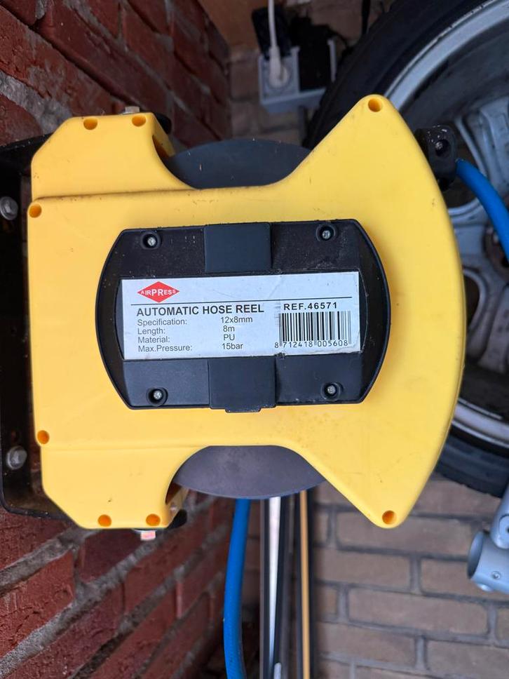 Airpress Persluchthaspel - 8 meter, Doe-het-zelf en Verbouw, Compressors, Zo goed als nieuw, 10 bar of meer, Minder dan 25 liter