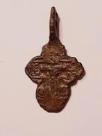 Oud kruisje met oog - Akkervondst in perfecte staat, Ophalen of Verzenden