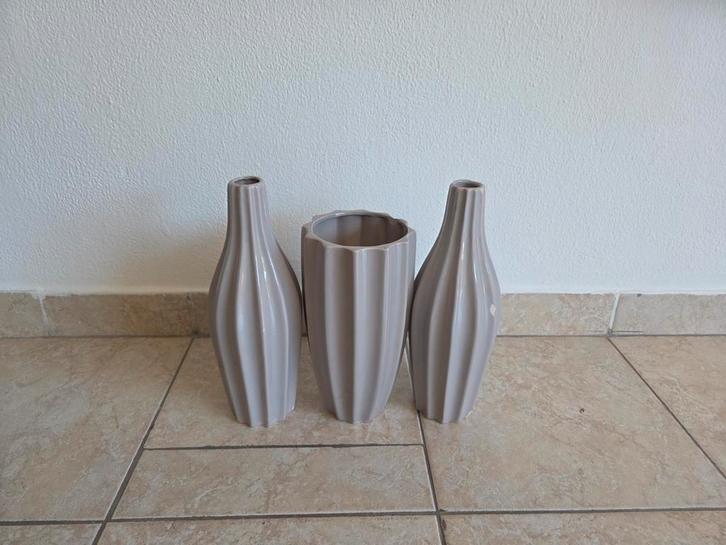 Set van 3 vazen - Modern Design, Huis en Inrichting, Woonaccessoires | Vazen, Gebruikt, Overige kleuren, Minder dan 50 cm, Aardewerk of Porselein