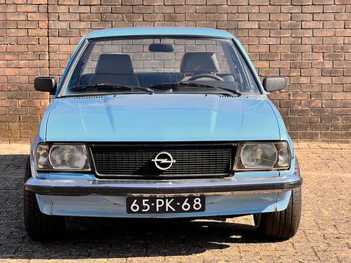 ***Opel Ascona 2.4*** 1977 Blauw Sperdiff 5x120, Auto's, Opel, Particulier, Ascona, Benzine, Hatchback, Handgeschakeld, Origineel Nederlands