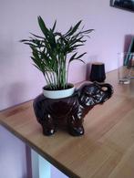 Leuke bloempot in de vorm van een olifant, Ophalen of Verzenden