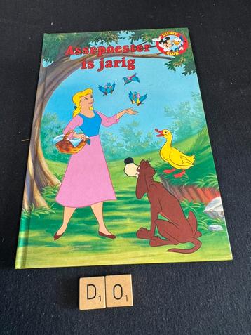 Assepoester is jarig. Boek. €1,99 beschikbaar voor biedingen