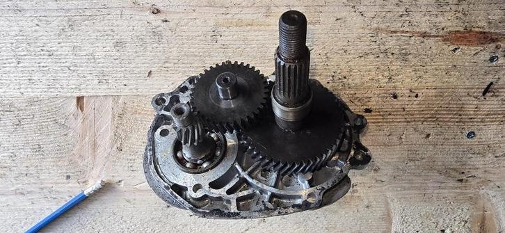 Peugeot horizontaal snorvertanding, Fietsen en Brommers, Brommeronderdelen | Algemeen, Gebruikt, Blok, Verzenden