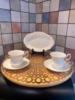 Royal Albert,2 kop en schotel en serveerschaaltje,Bone China, Antiek en Kunst, Antiek | Servies los, Ophalen of Verzenden