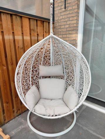 XL Hangschommel Ei - Stevig! beschikbaar voor biedingen