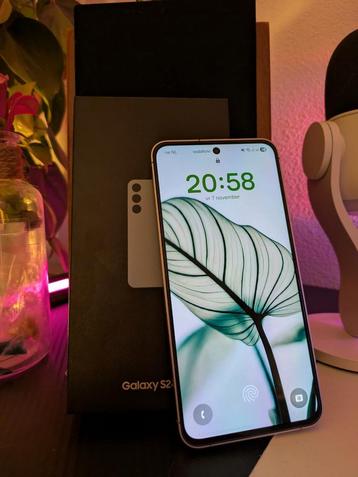 Samsung Galaxy S24 FE 256GB Blauw – In nieuwstaat beschikbaar voor biedingen