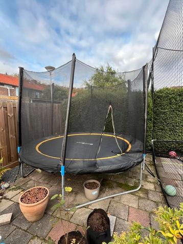 Trampoline - Zelf demonteren 183 cm ( denk ik) beschikbaar voor biedingen