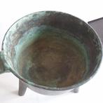 Antieke bronzen steelpan op pootjes T B P Water  2103P, Antiek en Kunst, Antiek | Keukenbenodigdheden, Ophalen of Verzenden