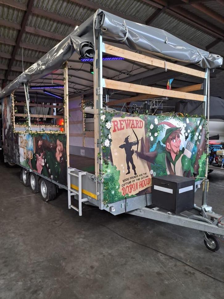 carnavalswagen / praalwagen / kerstmis / corsowagen, Hobby en Vrije tijd, Overige Hobby en Vrije tijd, Nieuw, Ophalen