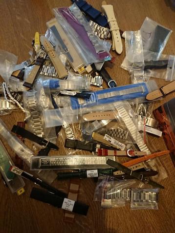Lot Partij Horloge Banden Staal & Leer 95% Nos New Old Stock beschikbaar voor biedingen