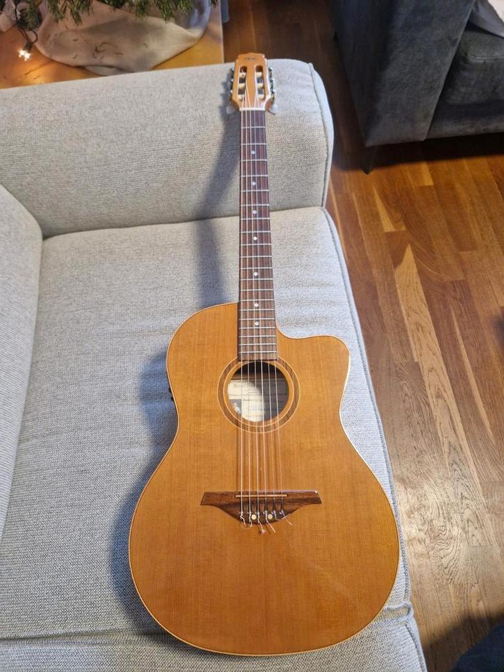 Manuel Rodriguez Cutaway Electro-Klassieke Gitaar, Muziek en Instrumenten, Snaarinstrumenten | Gitaren | Akoestisch, Zo goed als nieuw