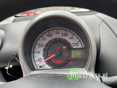Kilometerteller KM van een Toyota Aygo, Auto-onderdelen, Dashboard en Schakelaars, Toyota, Gebruikt, 6 maanden garantie, 12 maanden garantie